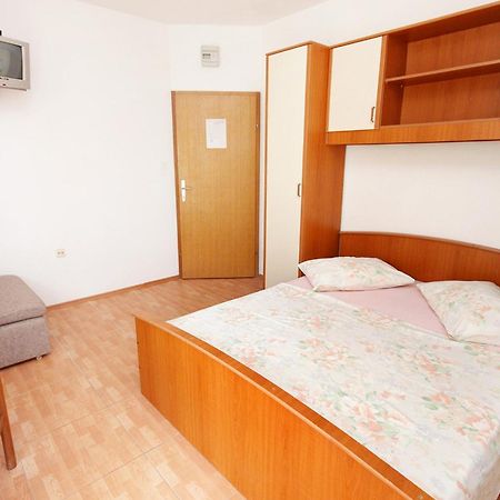 Apartments By The Sea Drvenik Donja Vala, Makarska - 6701 Zimmer foto