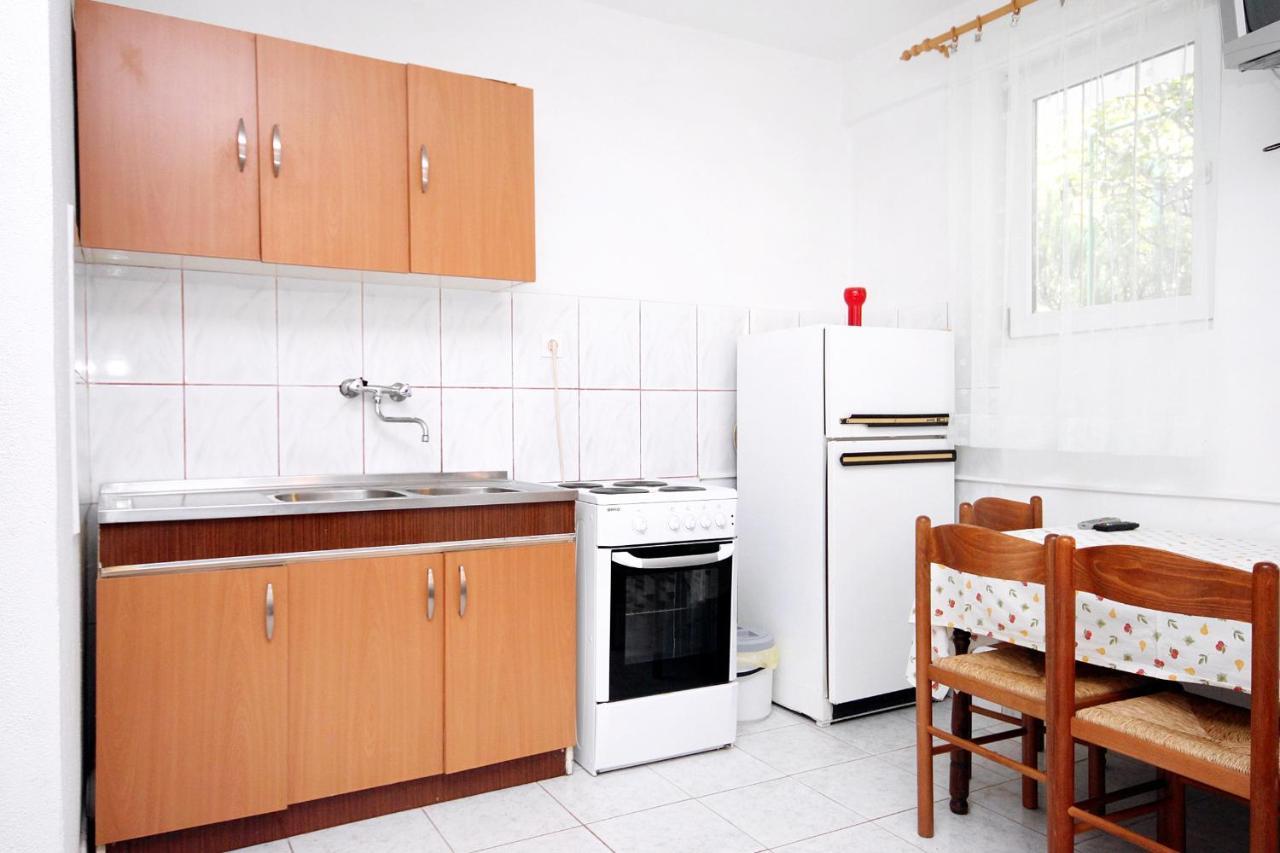 Apartments By The Sea Drvenik Donja Vala, Makarska - 6701 Exterior foto